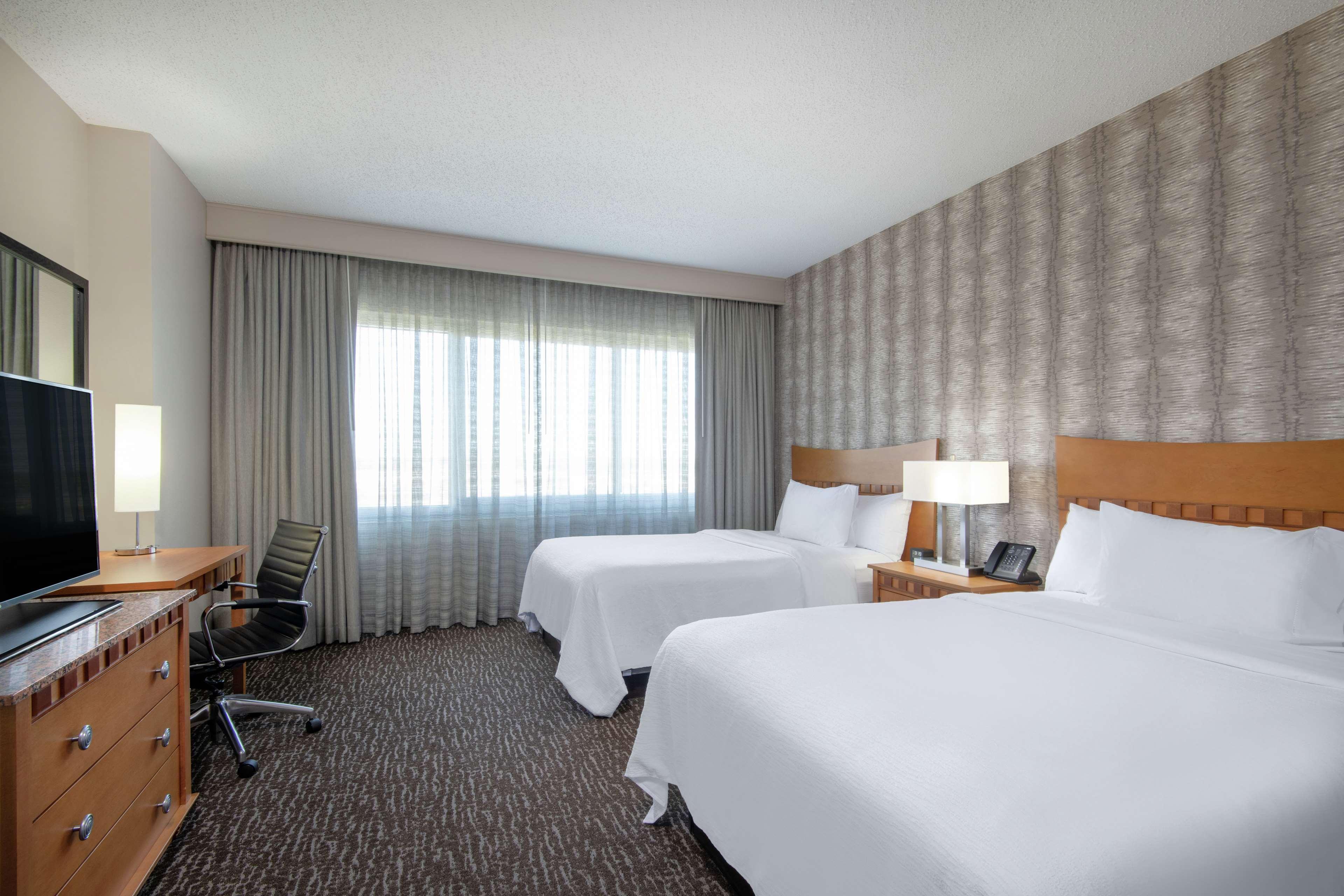 Embassy Suites Northwest Arkansas - Hotel, Spa & Convention Center Rogers Esterno foto
