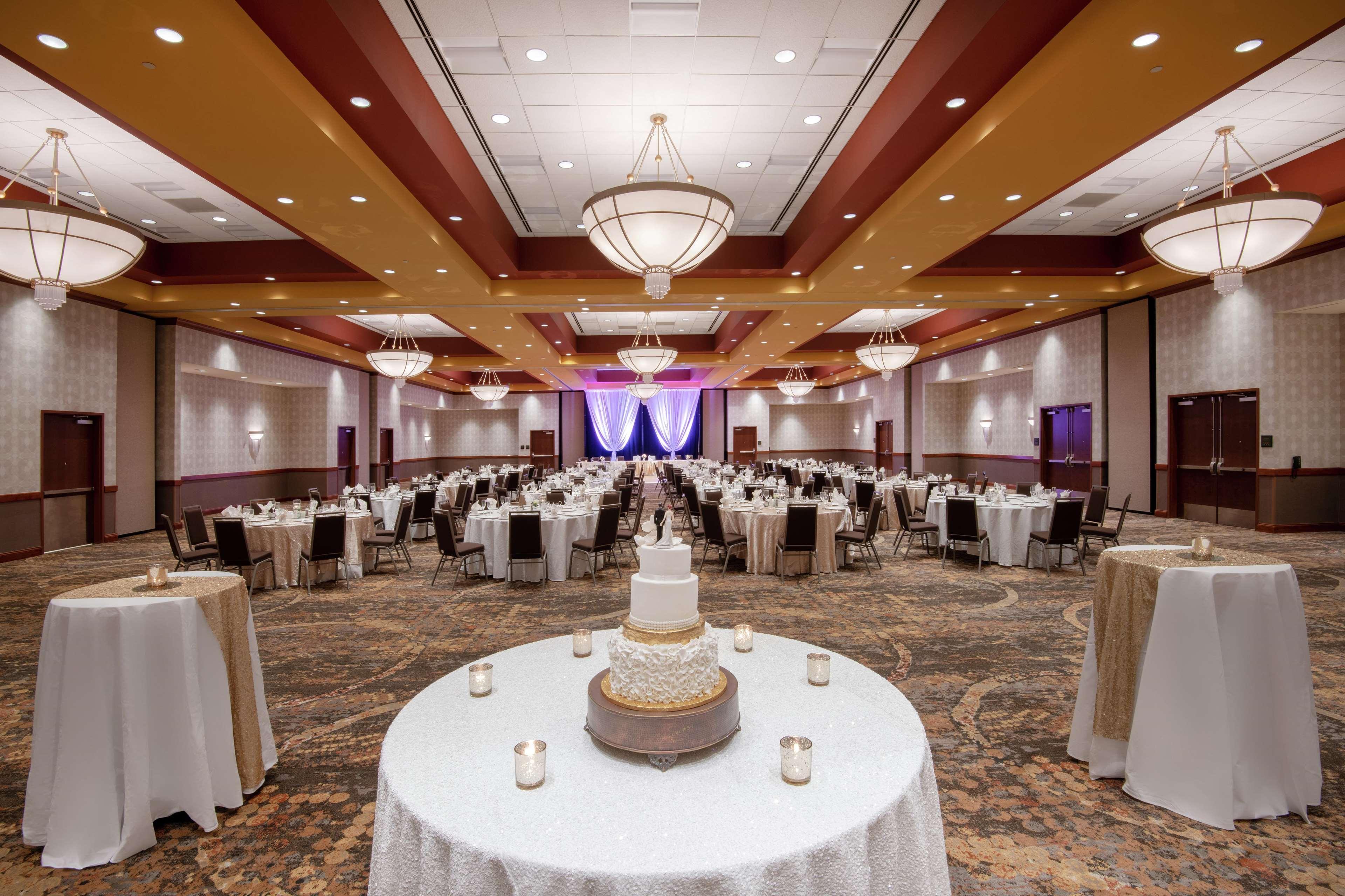 Embassy Suites Northwest Arkansas - Hotel, Spa & Convention Center Rogers Esterno foto