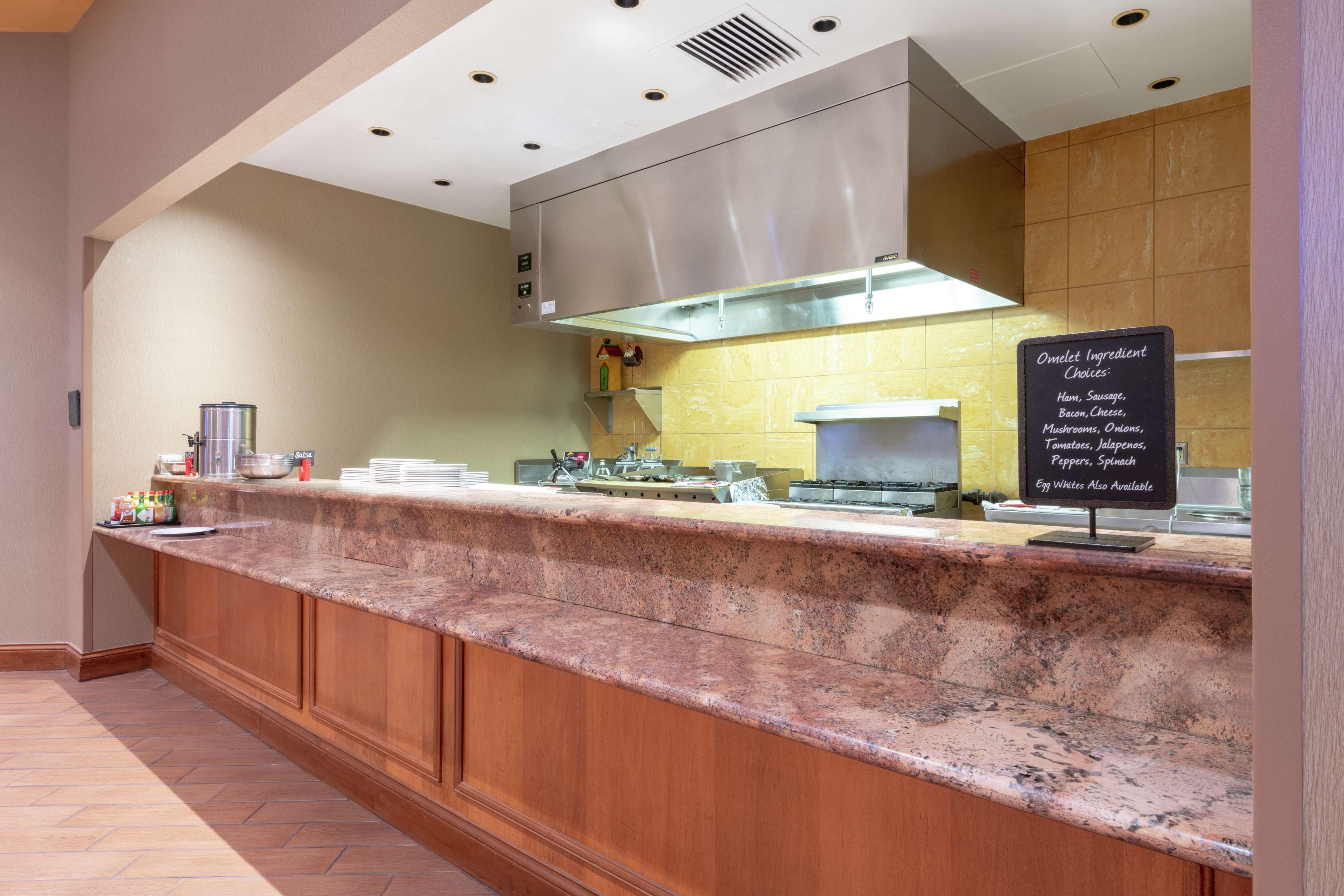 Embassy Suites Northwest Arkansas - Hotel, Spa & Convention Center Rogers Esterno foto