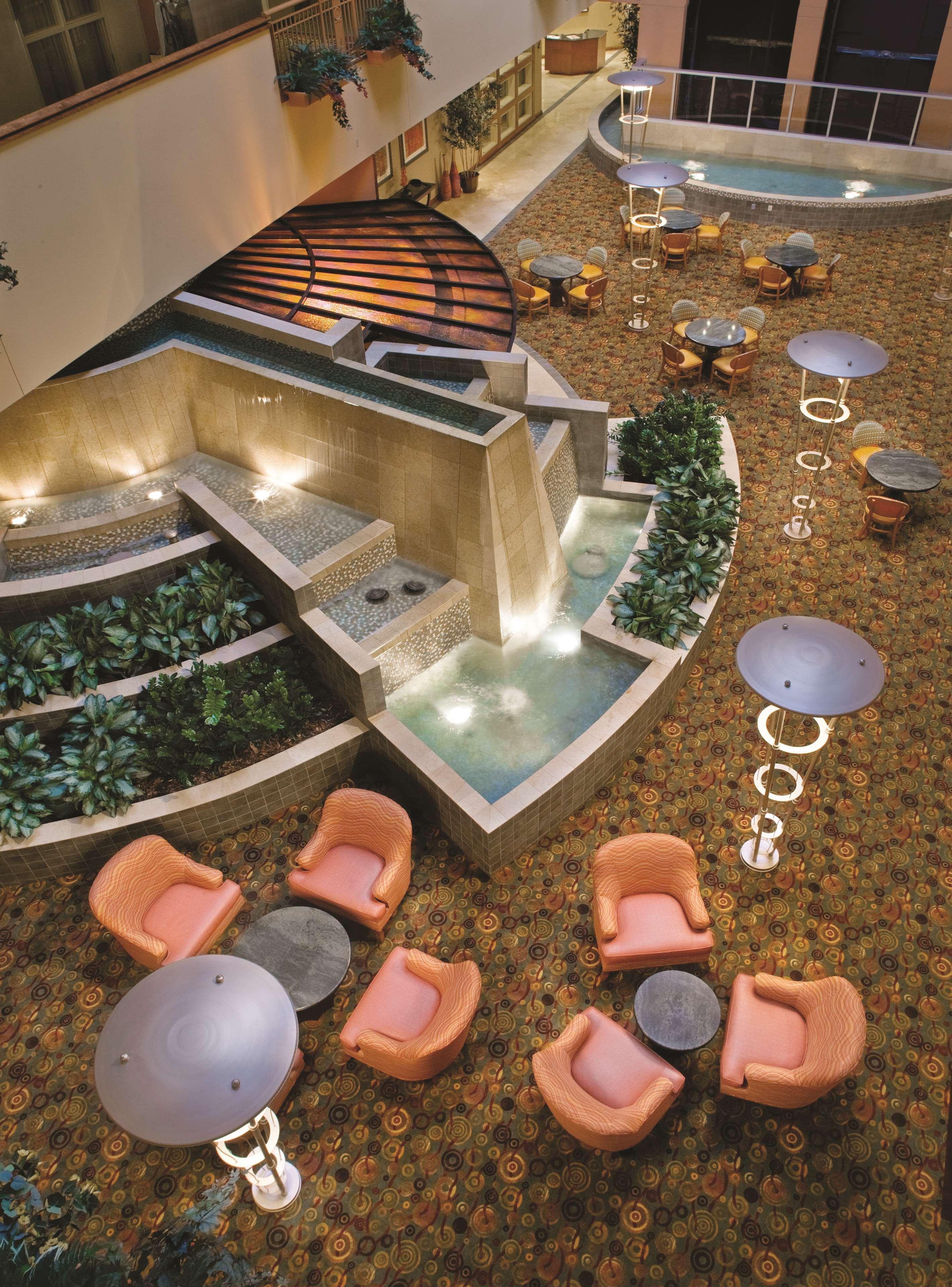 Embassy Suites Northwest Arkansas - Hotel, Spa & Convention Center Rogers Esterno foto