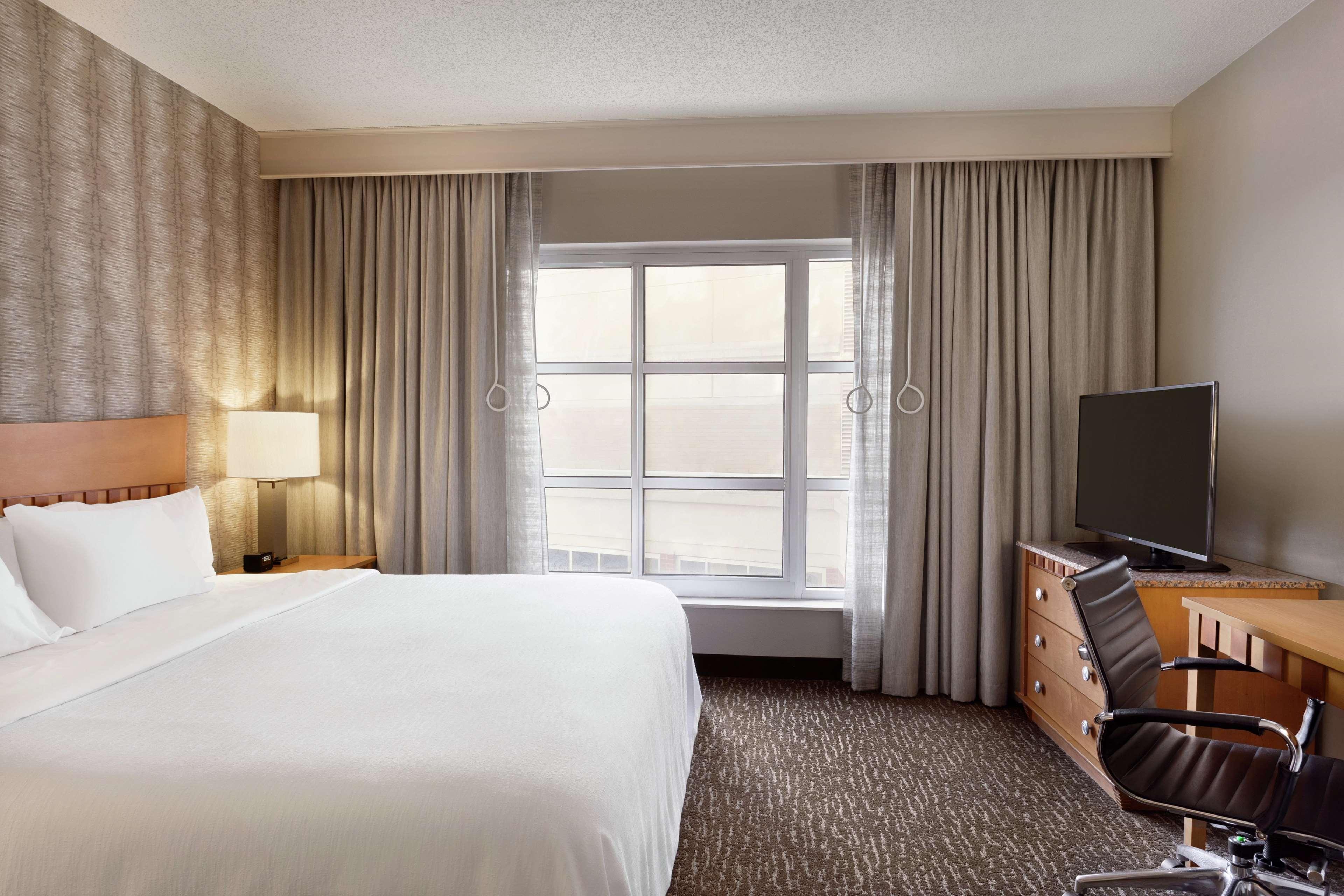 Embassy Suites Northwest Arkansas - Hotel, Spa & Convention Center Rogers Esterno foto