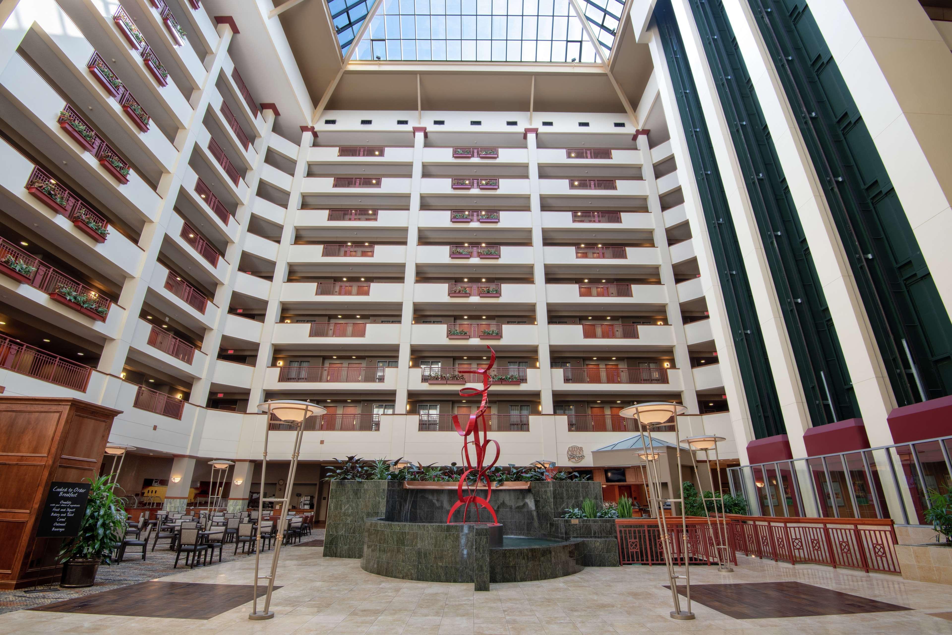 Embassy Suites Northwest Arkansas - Hotel, Spa & Convention Center Rogers Esterno foto