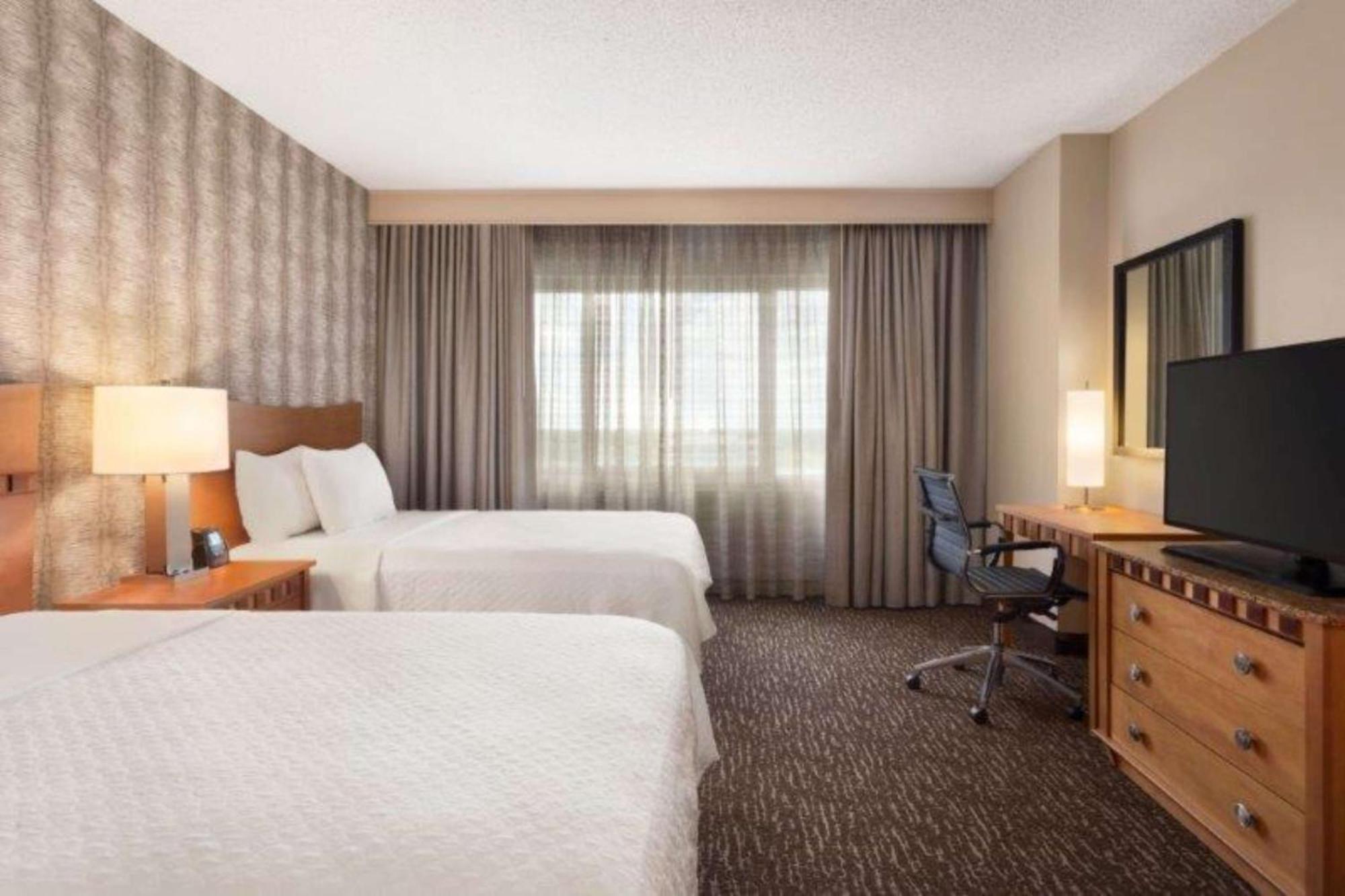 Embassy Suites Northwest Arkansas - Hotel, Spa & Convention Center Rogers Esterno foto