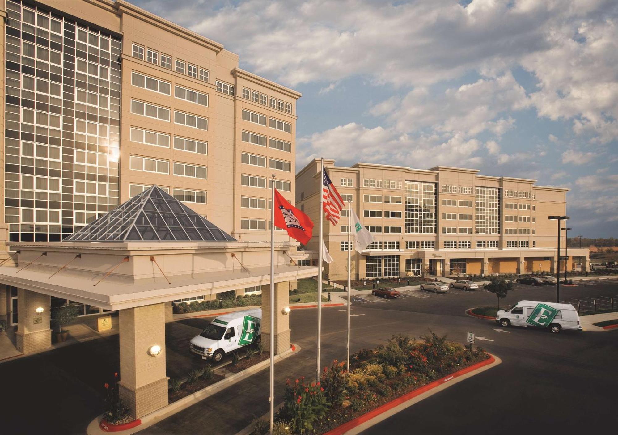 Embassy Suites Northwest Arkansas - Hotel, Spa & Convention Center Rogers Esterno foto
